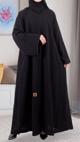 عبايه كلـــوش بقماش ناعم منسوجه بتشكيل على العبايه