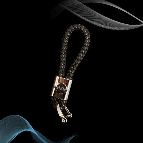 تعليقة نيسان جلد