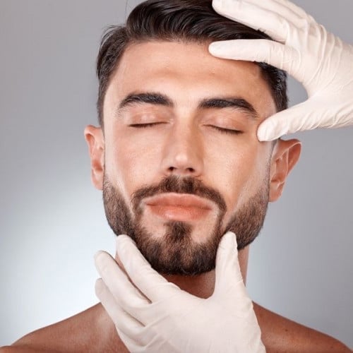 تحديد الذقن للرجال