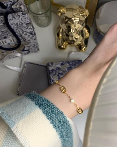 اسوارة ديور ذهبي