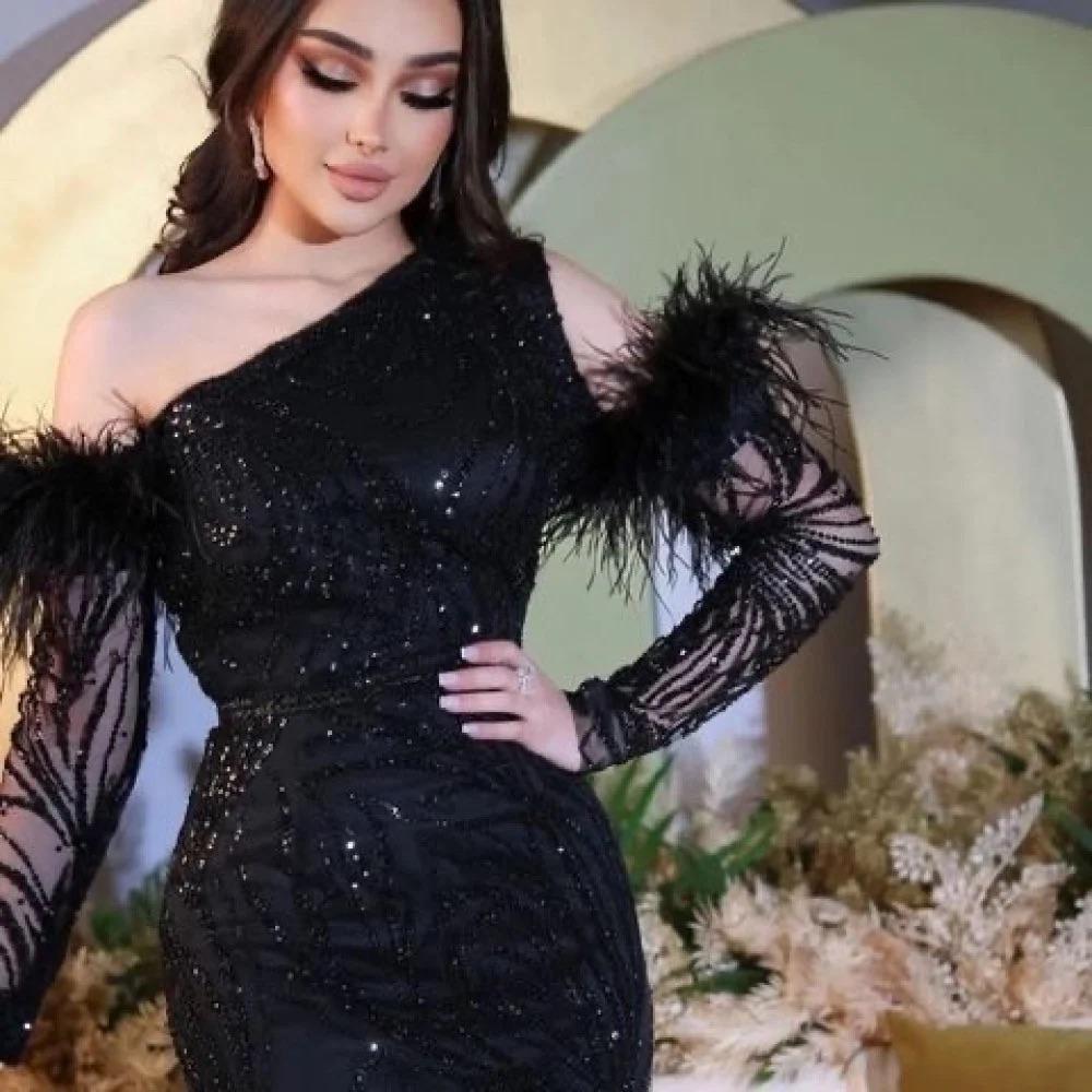 فستان اسود انيق