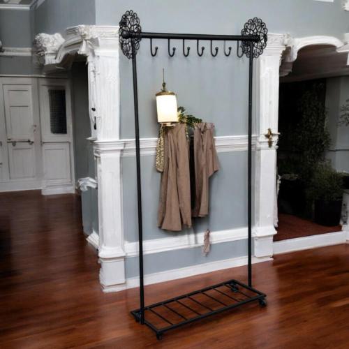 علاق ملابس اسود مقاس : 170*30*80