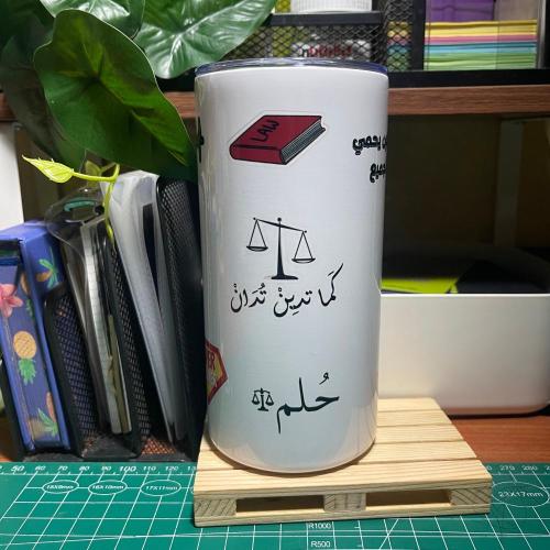 مق ملصقات تخصص قانون