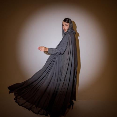 A-10عبايه وطرحه بقصه مميزه