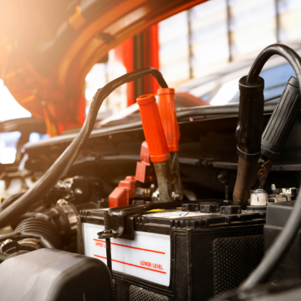 كيف تشحن بطارية السيارة بطريقة سليمة