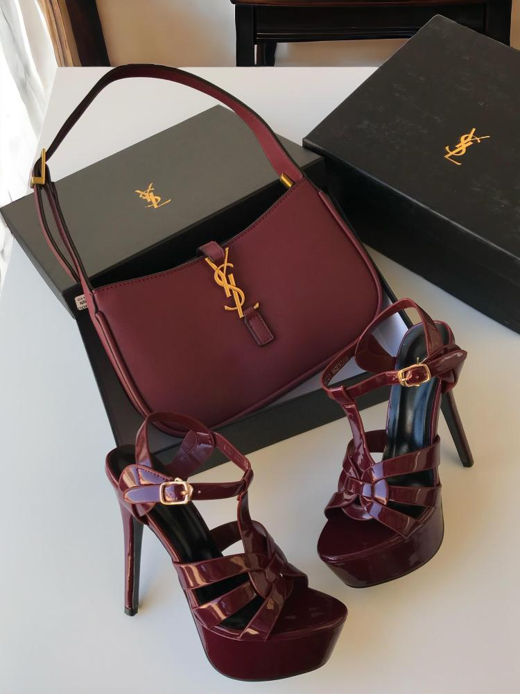 طقم سان لوران