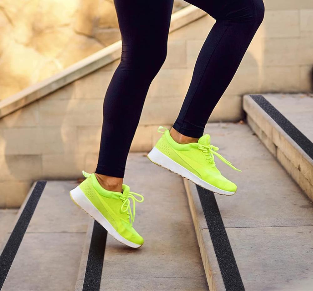 شريط مانع الانزلاق