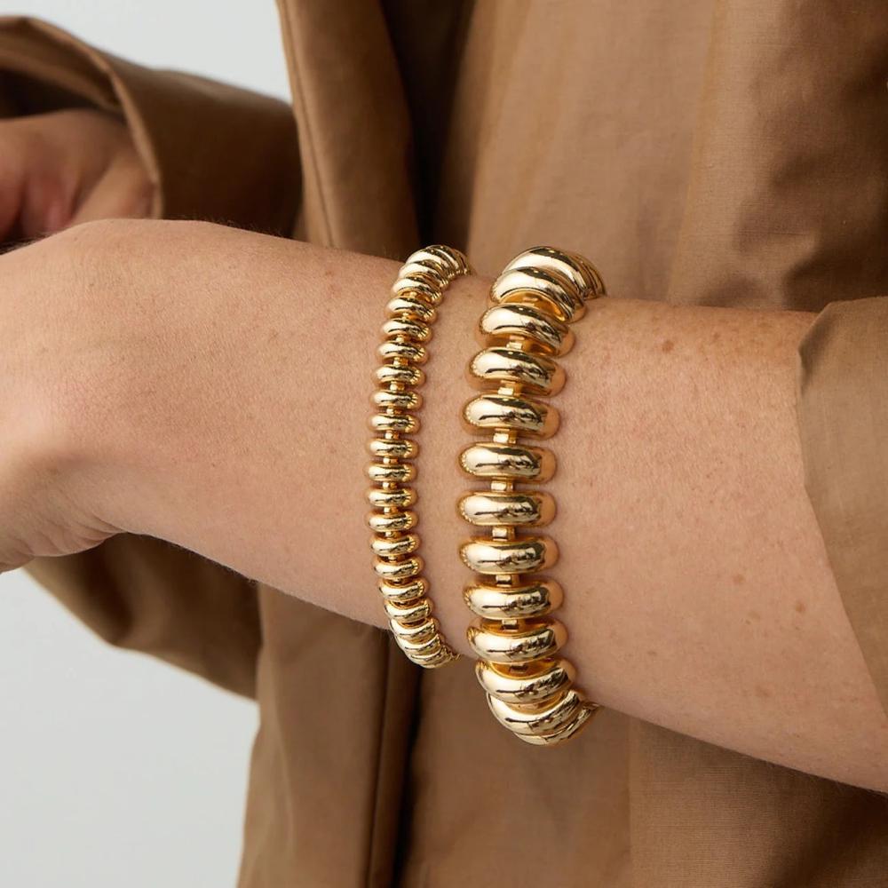 Modern vs. Classic Jewelry: Which Style Truly Fits You?