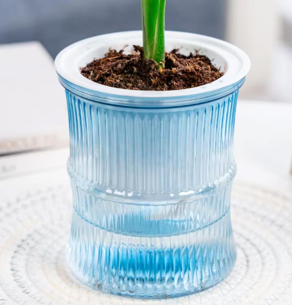 وعاء ري الذاتي