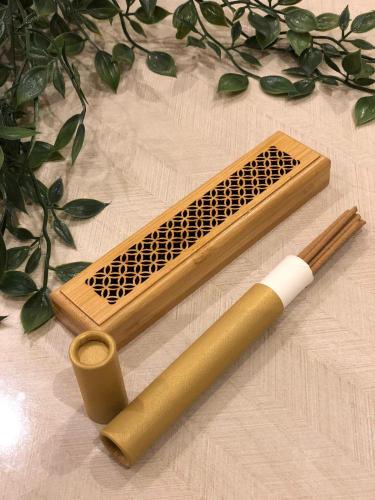 أعواد الند + مبخرة