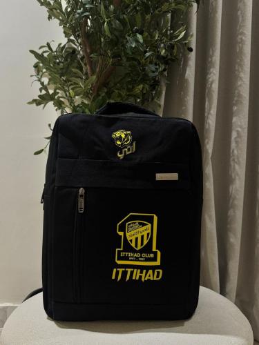 شنطه الاتحاد اسود