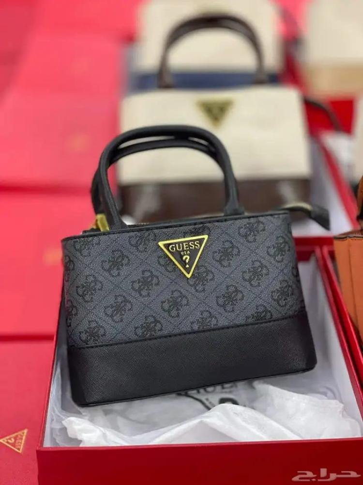 شنطة الكيوت بوكس (مونوغرام)