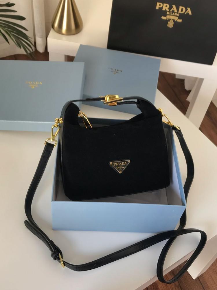 شنطة برادا النسائية الفاخرة