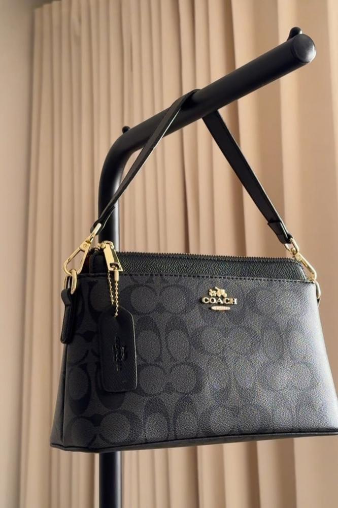 شنطة الكروس اليومية الذكية