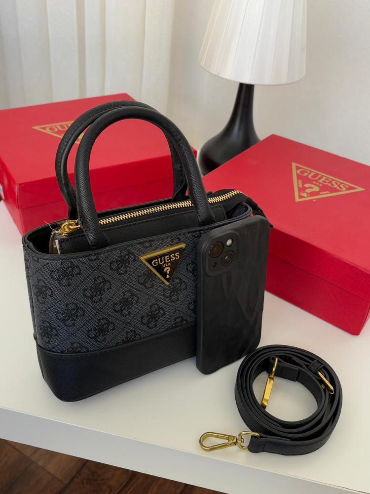 شنطة الكيوت بوكس (مونوغرام)