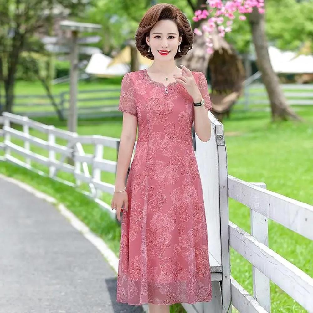 ملابس نسائية أنيقة صيفية