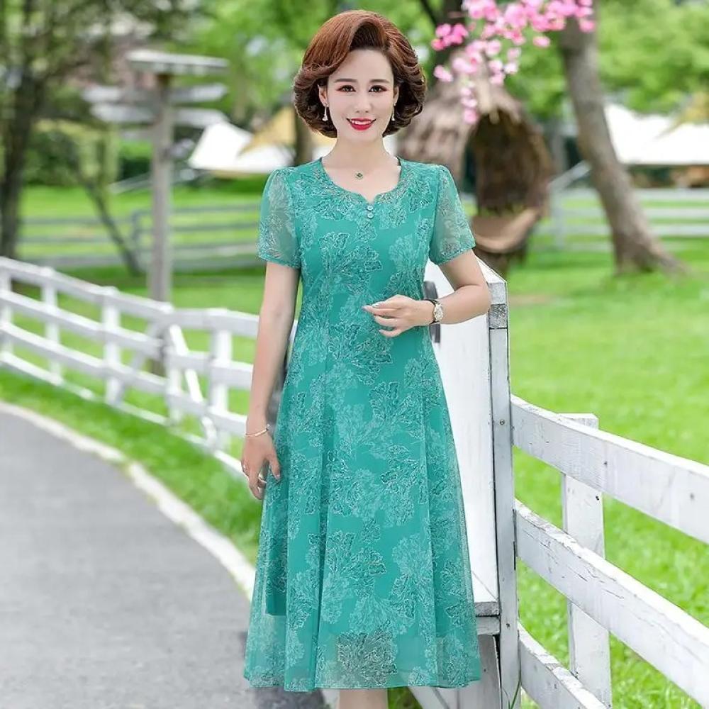 ملابس نسائية أنيقة صيفية