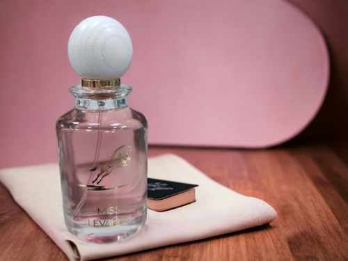 عطر MISS LEVARNE