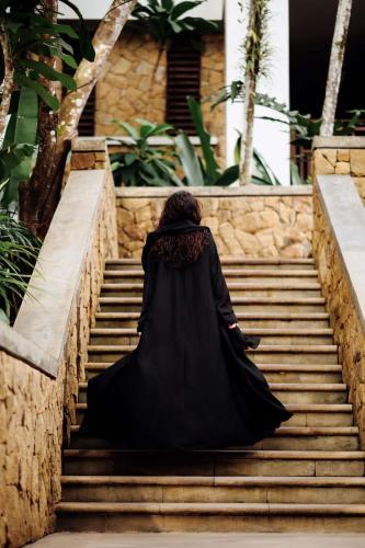 عباية نوع كريب حرير
