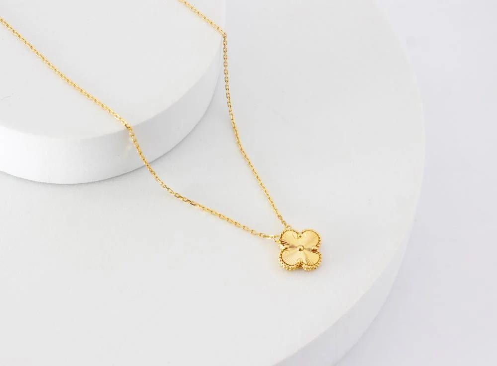 عقد ذهب عيار 21