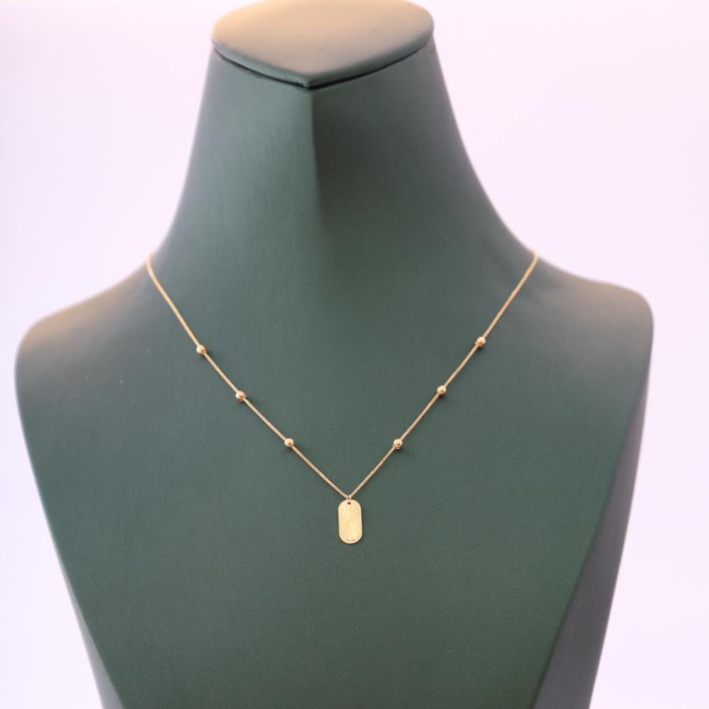 عقد ذهب عيار 18