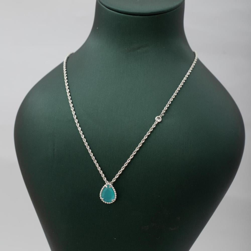 عقد ذهب عيار 18