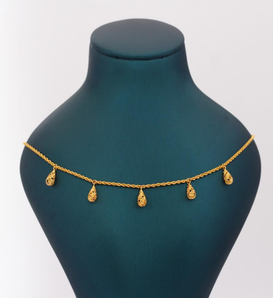 21 karat gold necklace