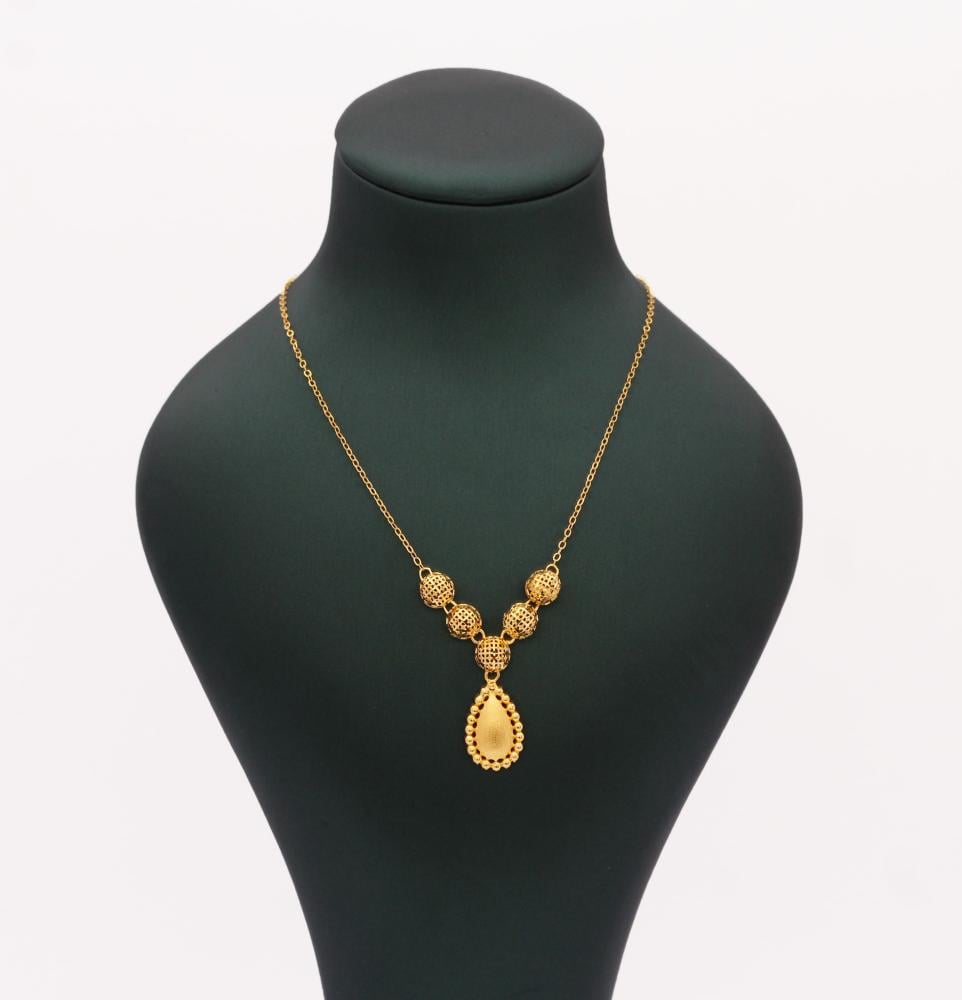 21 karat gold necklace