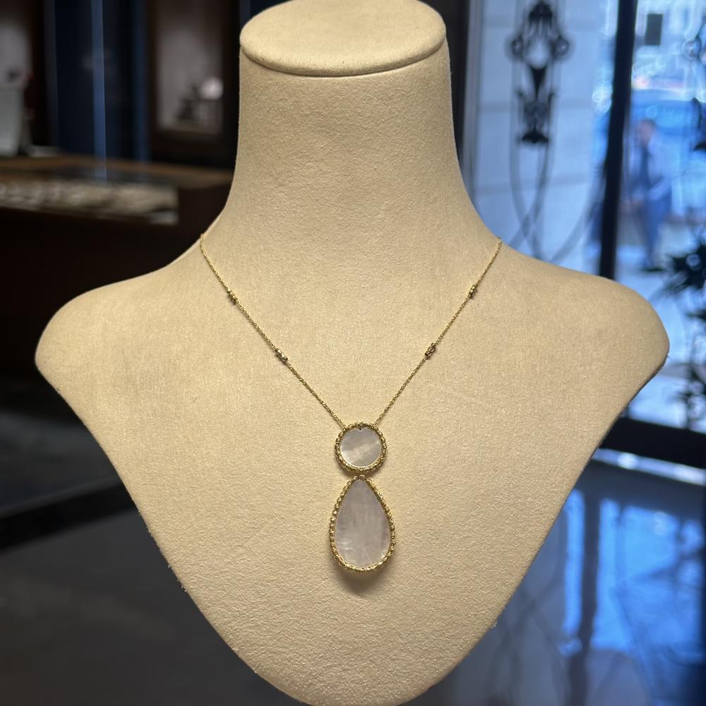 عقد الريم عقد ذهبي مزدوج بحجرين ناعمين لإطلالة راقية ومتحركة