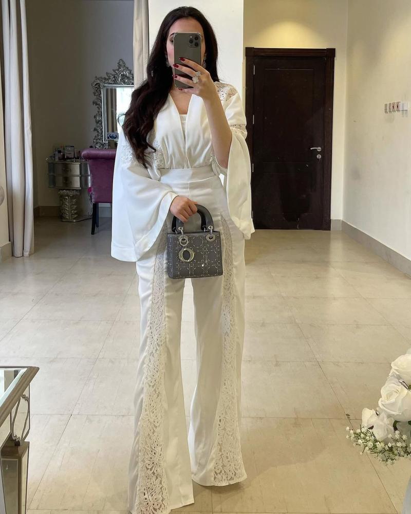 جمبسوت العيد الابيض بدانتيل راقي