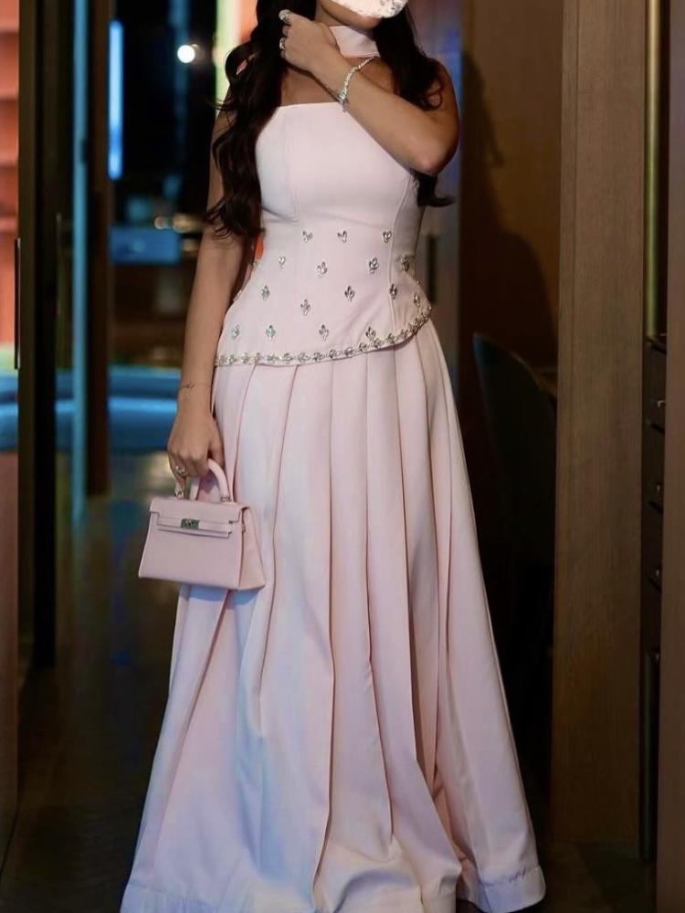 فستان سهرة ورد