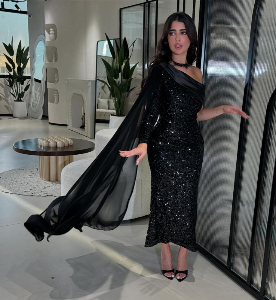 فستان سهرة ترتر قطيفه وشال