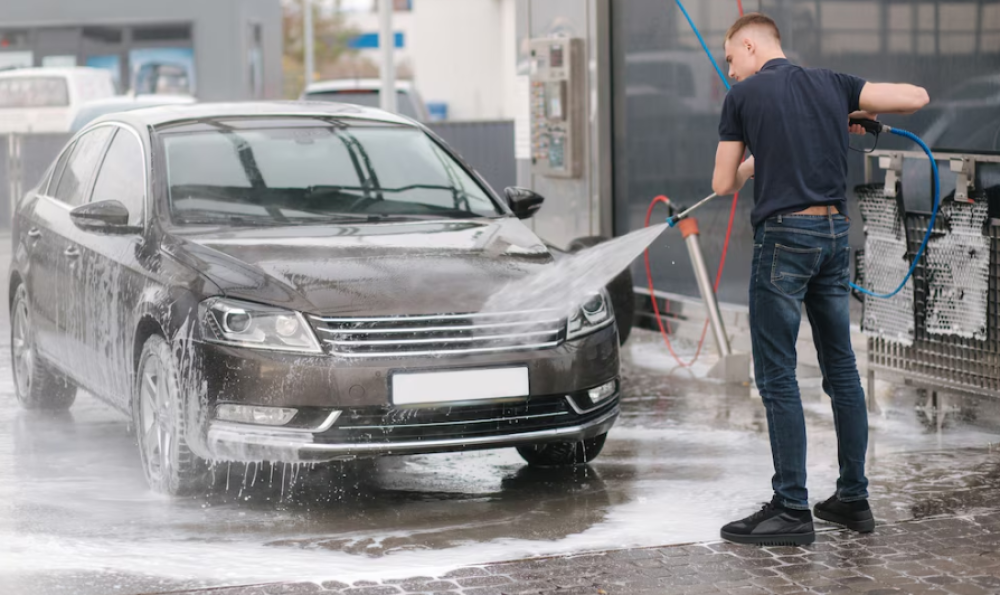 إذا كنت مقيمًا في مدينة الخبر وتبحث عن خدمة غسيل سيارات متنقل بالخبر