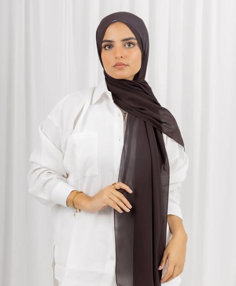 بني غامق