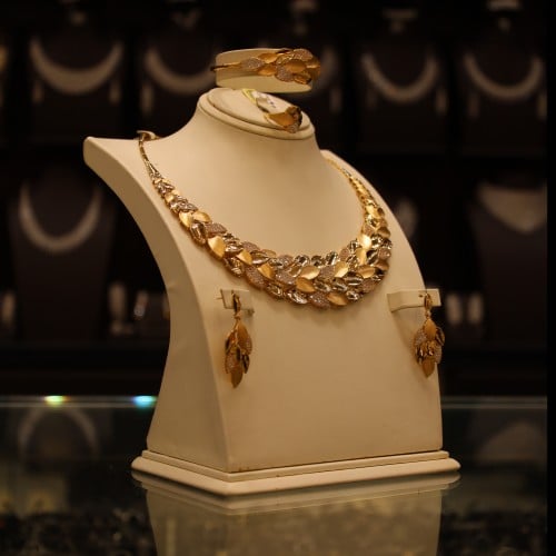 طقم ذهب 1673