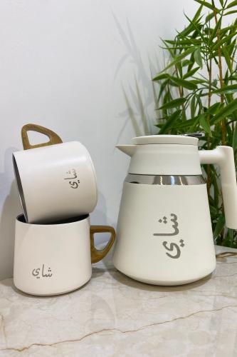 ترمس استيل مع 2كوب للشاي