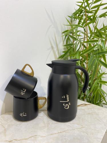 ترمس استيل مع 2كوب للشاي