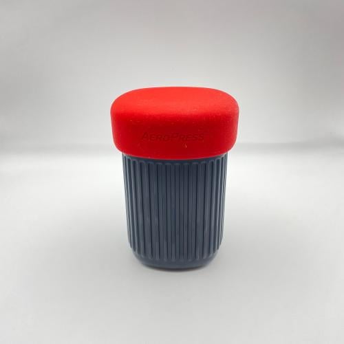 صانعة قهوة متنقلة من (AeroPress)