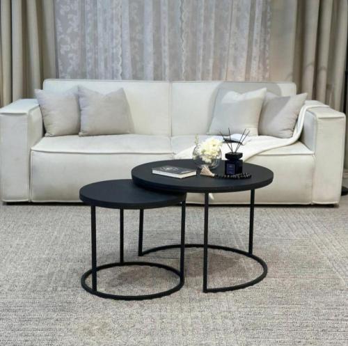 طقم طاولتين خشب سنديان اسود