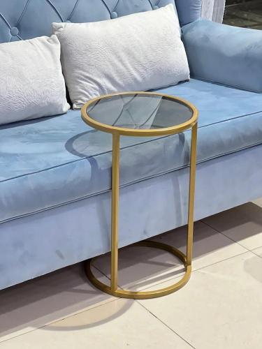 طاولة خدمة زجاج شفاف