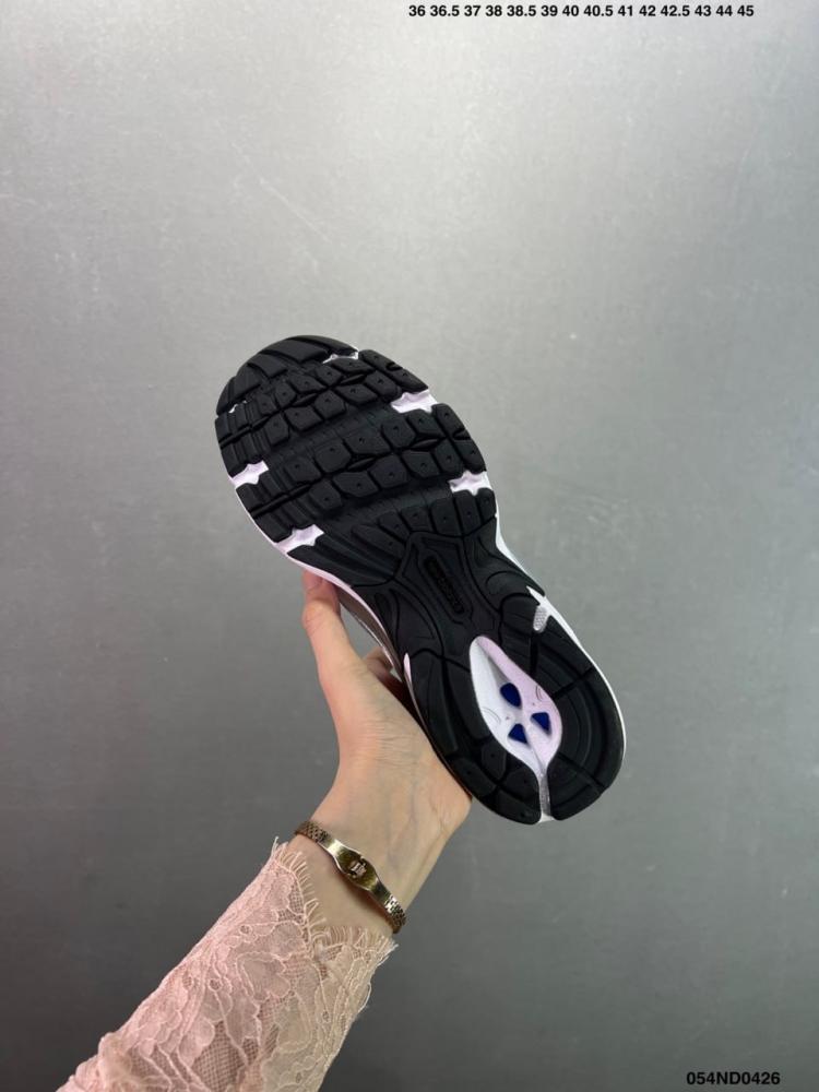 جزمة NB ( طلبية خاصة )