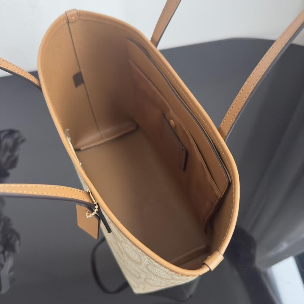 شنطة Coach ( طلبية خاصة )