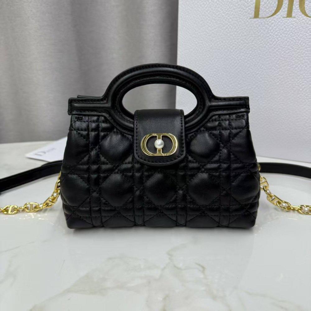 شنطة Dior ( طلبية خاصة )