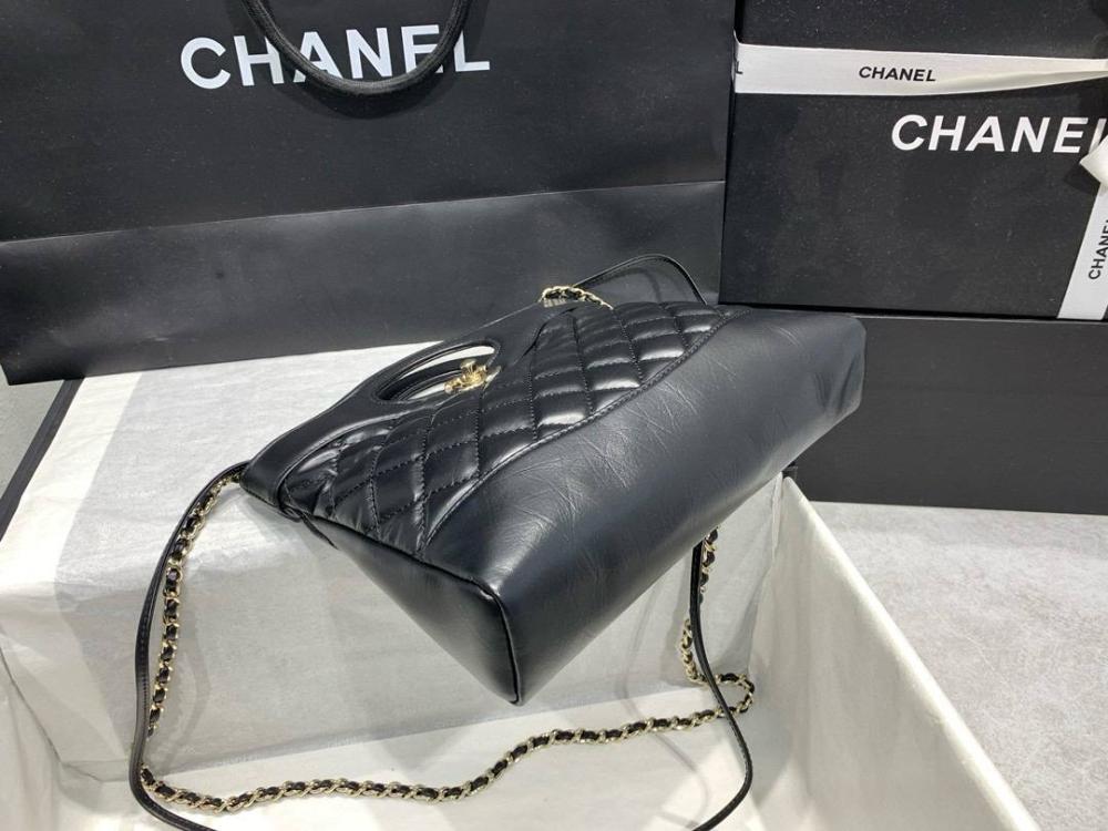 شنطة Chanel ( طلبية خاصة )