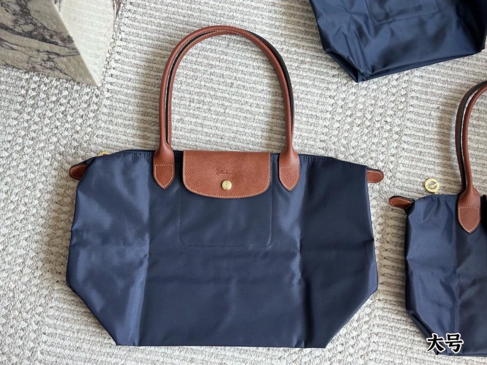 شنطة Longchamp ( طلبية خاصة )