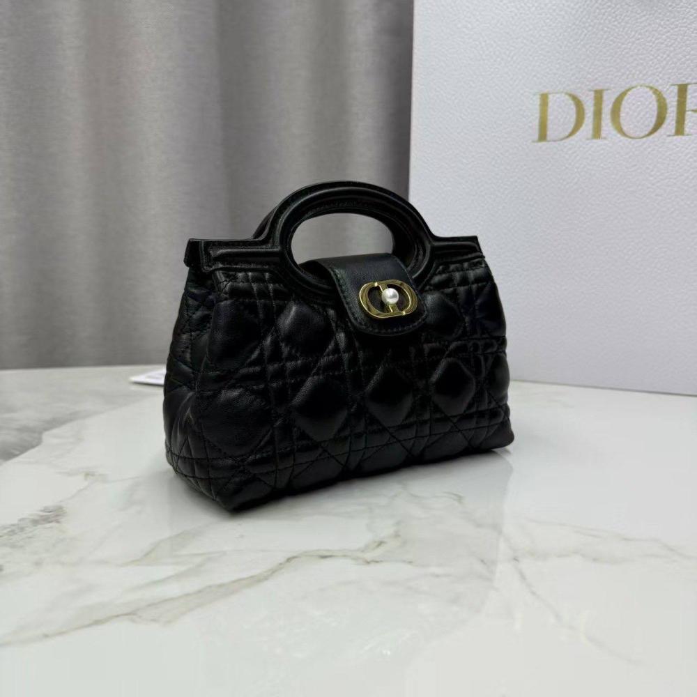 شنطة Dior ( طلبية خاصة )