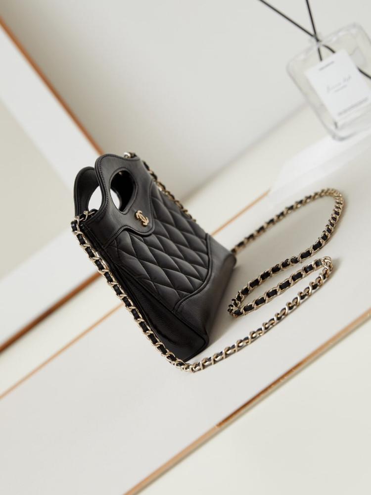 شنطة Chanel ( طلبية خاصة )