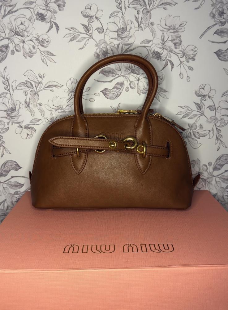 شنطة miumiu