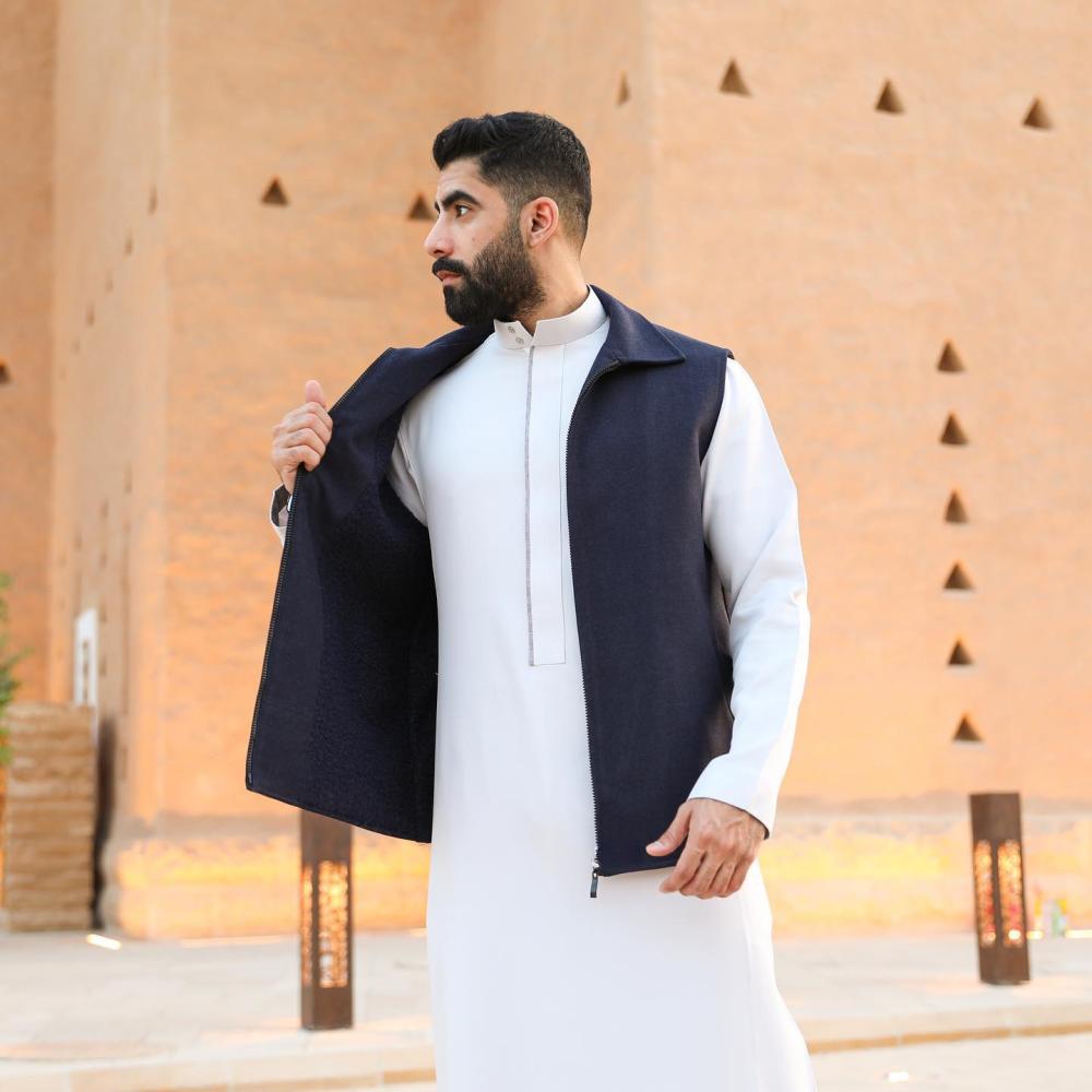 سديري سحاب مع ياقة لون كحلي