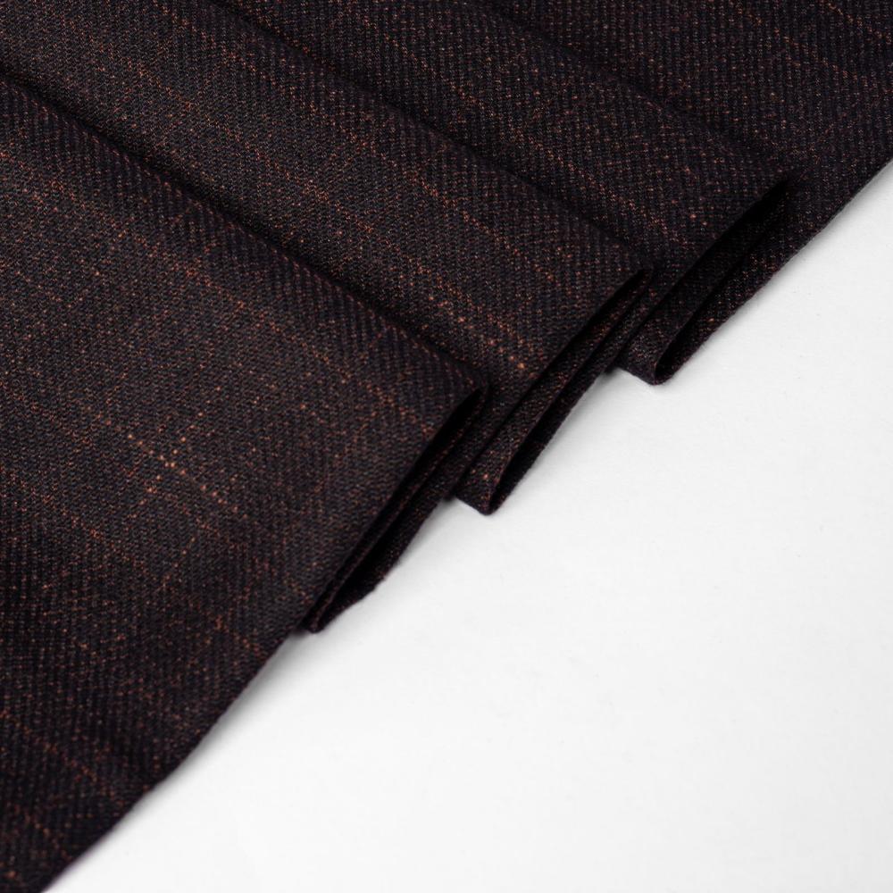 قماش الكاروهات بني